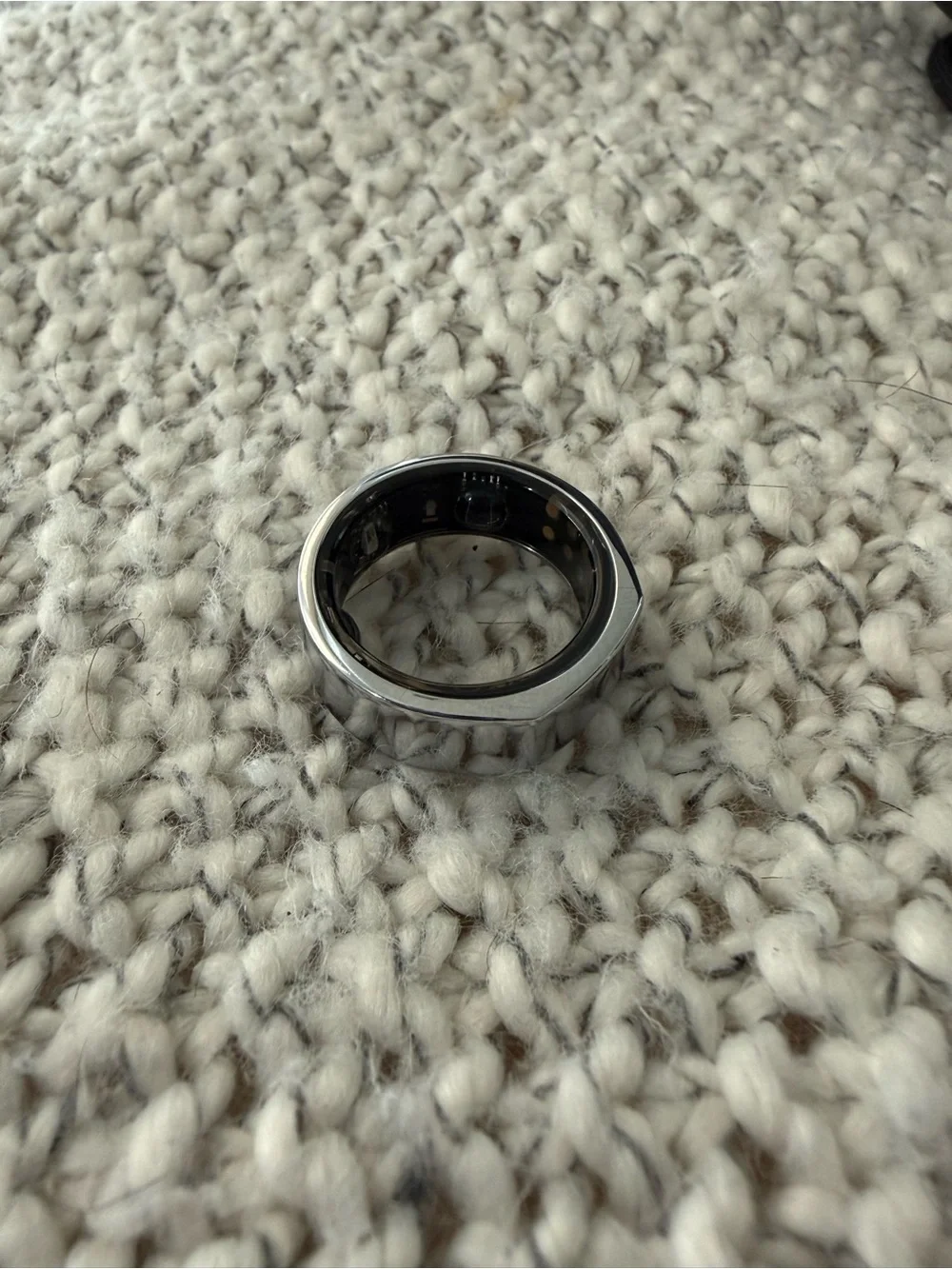 Oura Ring Gen 3 Heritage Silver Size 8 + Charger